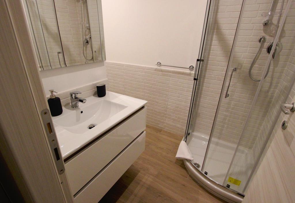Pianeta Roma 127 Bed & Breakfast Bagian luar foto