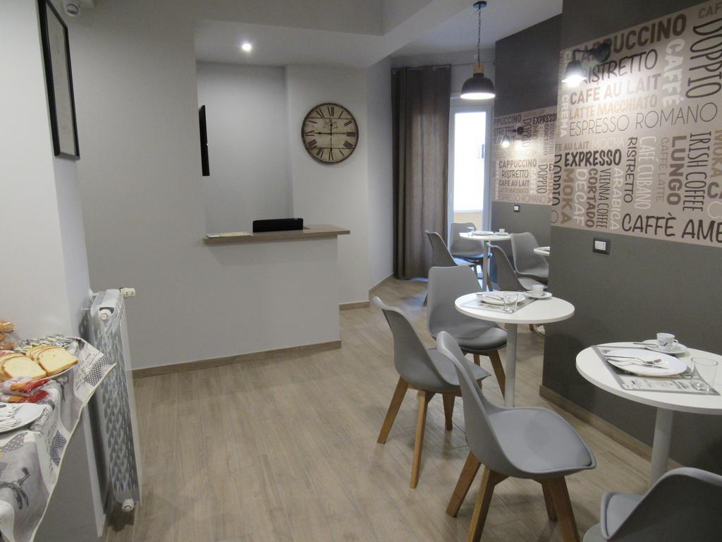 Pianeta Roma 127 Bed & Breakfast Bagian luar foto