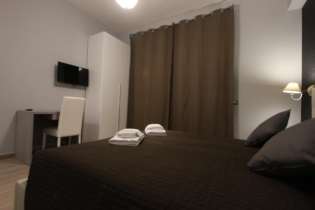 Pianeta Roma 127 Bed & Breakfast Bagian luar foto